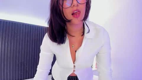 KATIUSKA online show from October 3, 2025, 8:17 pm