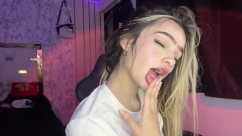 Katleen. online show from December 18, 2025, 5:02 am