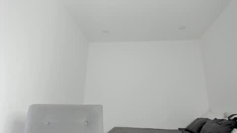 Follow me on instagram and twitter as correaktnees online show from March 4, 2025, 7:08 am