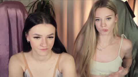 katt_yy online show from February 2, 2025, 3:28 pm