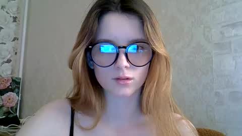 Snapshot of katte_light chatting on April 9, 2026, 4:12 pm katte light online show from April 9, 2026, 4:12 pm