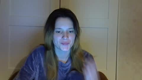Snapshot of katte_light chatting on May 31, 2026, 7:04 pm katte light online show from May 31, 2026, 7:04 pm