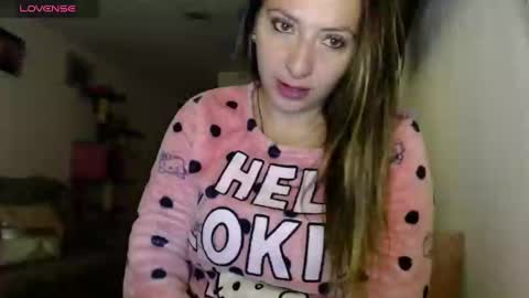 Snapshot of kattie_love chatting on January 5, 2025, 3:22 am kattie online show from January 5, 2025, 3:22 am