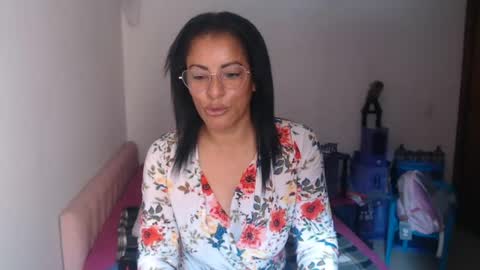 KattleyaGrey online show from July 29, 2026, 1:20 pm