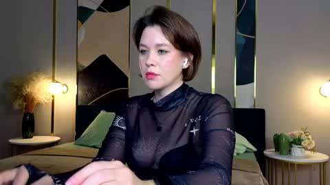 Snapshot of katttymoon_ chatting on September 26, 2025, 1:09 am Goddess Katy VACATION online show from September 26, 2025, 1:09 am