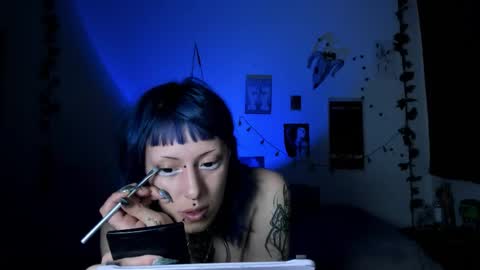 kattx   independent model online show from November 12, 2025, 1:39 am