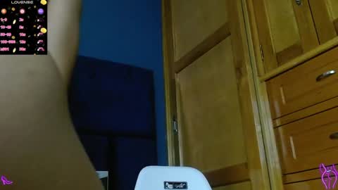 Snapshot of katty_berry_ chatting on December 9, 2024, 5:30 pm Arianna online show from December 9, 2024, 5:30 pm