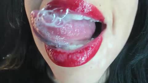 Katty online show from December 13, 2025, 8:47 pm