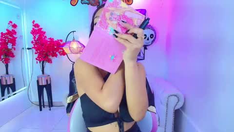 katty_rounds online show from October 30, 2025, 12:17 pm