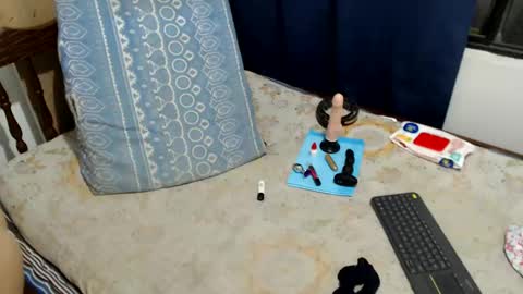 angel online show from November 1, 2025, 10:12 pm