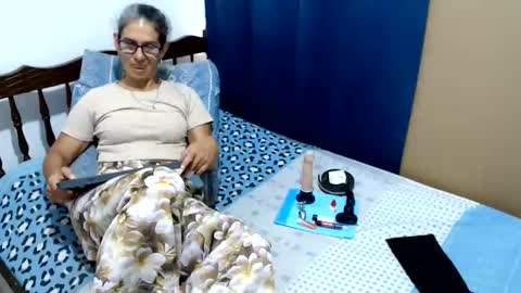 Snapshot of kattydirty144 chatting on June 9, 2026, 4:18 pm angel online show from June 9, 2026, 4:18 pm