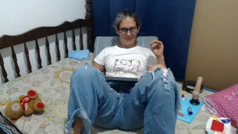 Snapshot of kattydirty144 chatting on July 9, 2026, 10:14 pm angel online show from July 9, 2026, 10:14 pm
