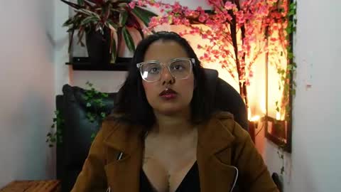 Snapshot of katy_blush chatting on May 16, 2026, 11:36 pm katy_blush online show from May 16, 2026, 11:36 pm