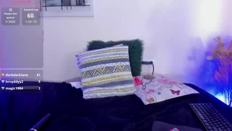 Katy online show from October 31, 2025, 7:20 am