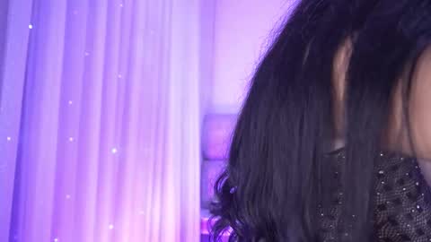 Katy online show from November 30, 2025, 11:58 am