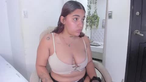 Snapshot of katy_sam chatting on June 11, 2026, 11:52 am katy_sam online show from June 11, 2026, 11:52 am