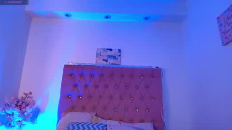 Katy Van online show from November 9, 2025, 8:29 pm