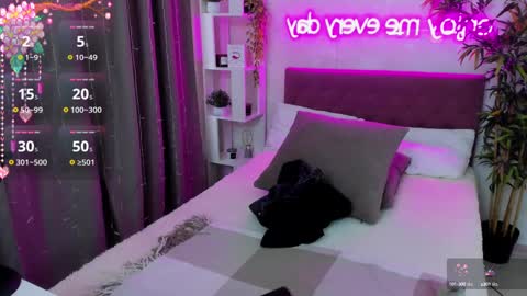 Kate online show from March 9, 2025, 6:06 am