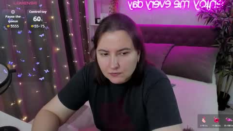 Kate online show from October 1, 2025, 3:34 am