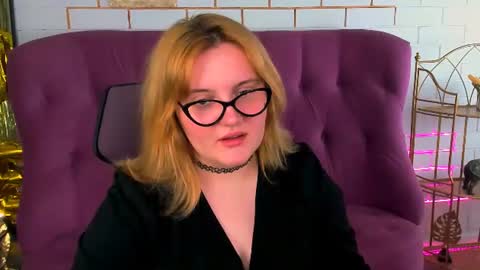 Snapshot of katybriggs chatting on July 16, 2026, 5:46 am Katy online show from July 16, 2026, 5:46 am