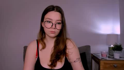 Katy online show from November 28, 2025, 1:14 pm