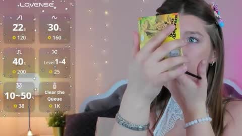 Snapshot of katymeaw chatting on February 5, 2026, 1:43 am katymeaw online show from February 5, 2026, 1:43 am