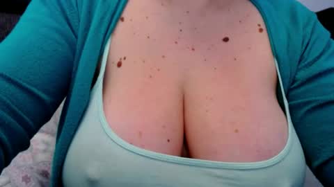 Katy online show from February 19, 2025, 6:33 am