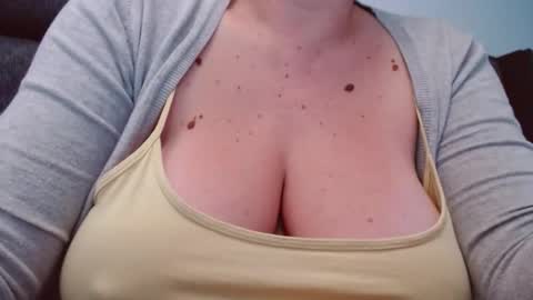 Katy online show from October 1, 2025, 5:24 am