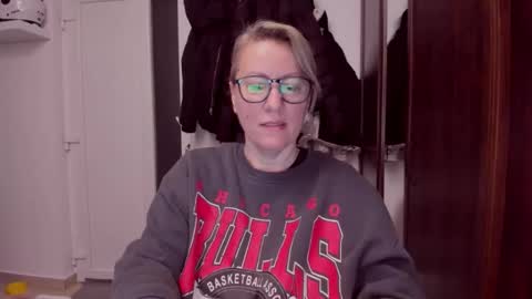 Katy online show from February 2, 2026, 1:59 am