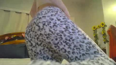 Katy online show from January 24, 2025, 1:45 am