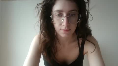 Snapshot of kawaii_snowflake chatting on February 10, 2026, 9:24 am kawaii snowflake online show from February 10, 2026, 9:24 am