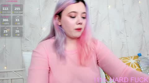 Yuki  online show from December 2, 2024, 4:53 am