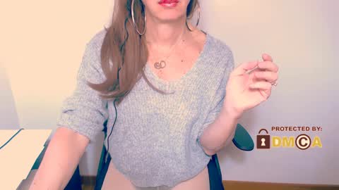 Snapshot of kay_ts chatting on January 8, 2025, 1:20 pm Kay online show from January 8, 2025, 1:20 pm