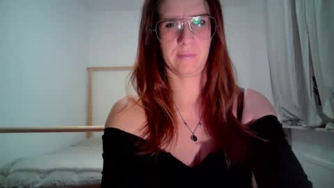 KayaLips online show from October 25, 2025, 8:25 pm