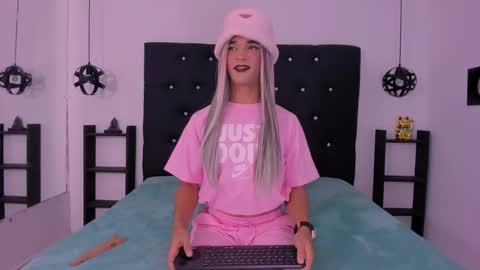 Cattleya stone online show from January 6, 2025, 4:36 am