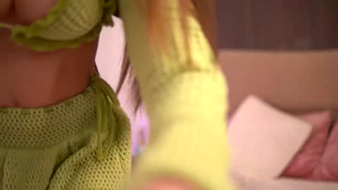 kaylabray online show from January 14, 2025, 12:22 am