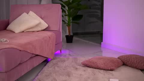 kaylabray online show from March 6, 2025, 2:51 am