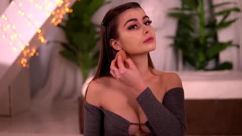 kaylabray online show from February 12, 2026, 4:51 am