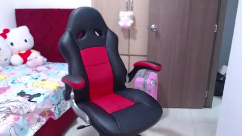 Kayla online show from December 21, 2025, 5:03 am