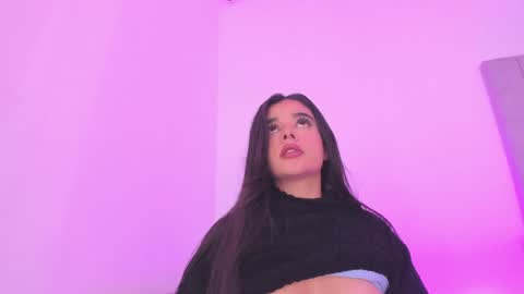 Kayla online show from December 16, 2024, 8:58 pm