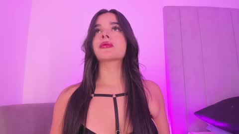 Kayla online show from February 4, 2025, 1:56 am