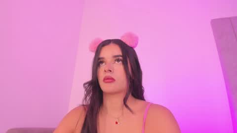 Kayla online show from February 5, 2025, 1:15 am