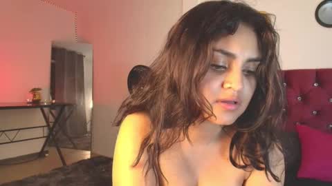 KAYLA  Damian online show from February 18, 2025, 9:43 am