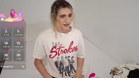 Snapshot of kayleesims_ chatting on February 7, 2026, 2:48 am Kaylee Sims online show from February 7, 2026, 2:48 am