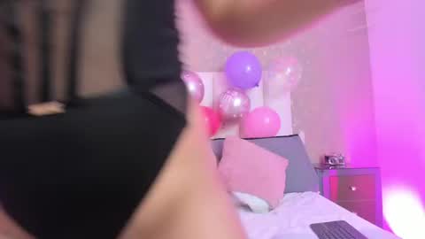 kayliebrooks online show from April 23, 2026, 6:43 pm