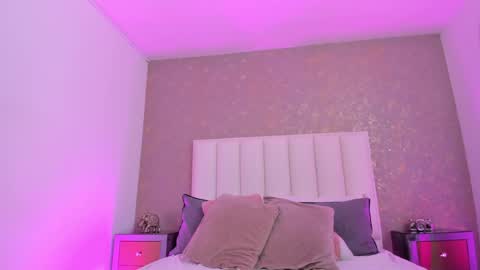 kayliebrooks online show from May 2, 2026, 2:11 pm