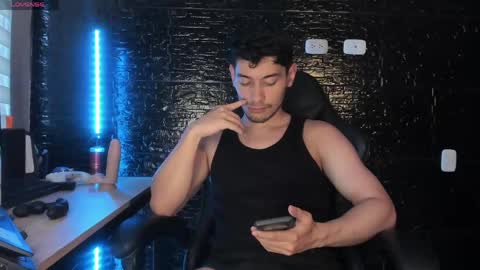 Kayn online show from April 20, 2026, 6:42 pm