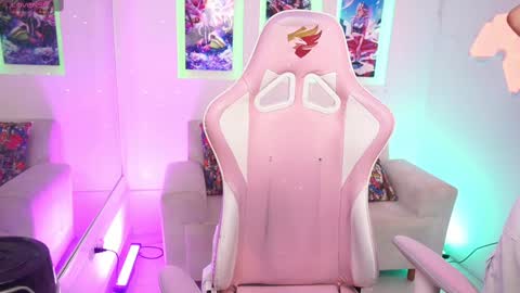 Kayra online show from March 6, 2025, 11:36 am