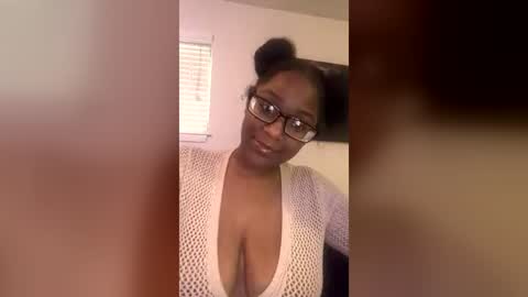 kaywest1030 online show from July 18, 2026, 11:52 pm
