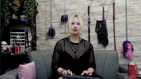 Miss Kazia online show from October 12, 2025, 11:37 pm